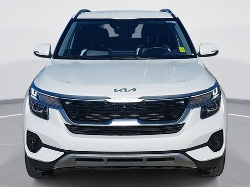Used 2023 Kia Seltos S w/ Navigation Package image 2