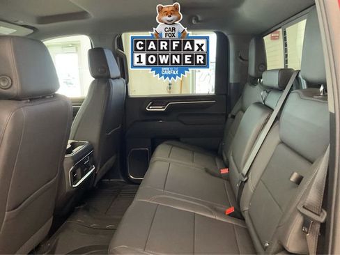 Used 2025 GMC Sierra 3500 SLT w/ SLT Premium Package image 10