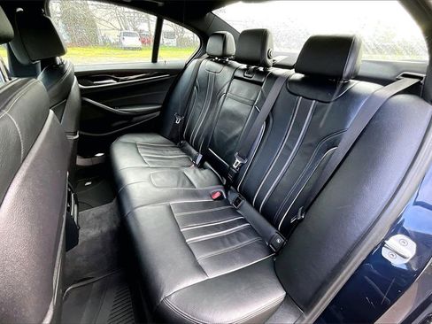 Used 2018 BMW 530i xDrive image 22