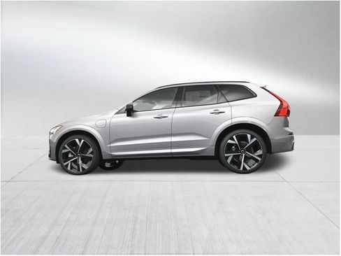 New 2026 Volvo XC60 T8 Ultra AWD/4WD image 22