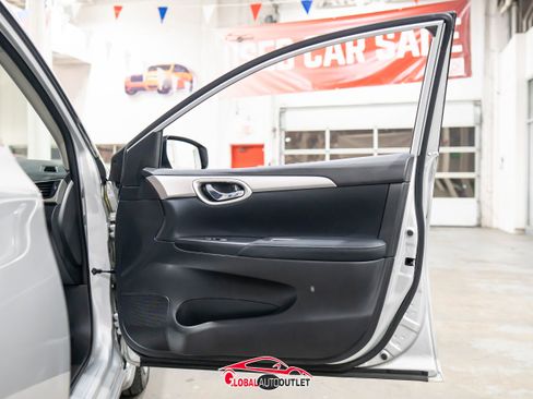 Used 2014 Nissan Sentra SV w/ SV Driver Package image 38