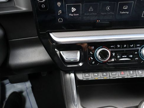 Used 2024 GMC Sierra 1500 Denali AWD/4WD image 29