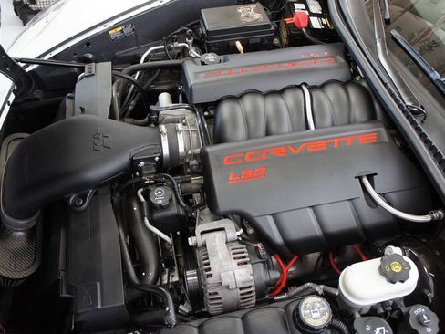 Used 2011 Chevrolet Corvette Coupe w/ 1LT RWD image 46