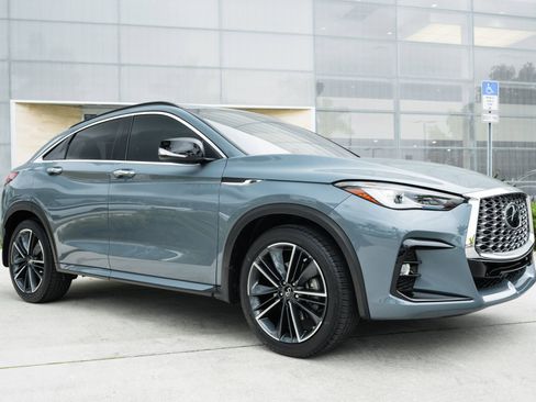 Used 2025 INFINITI QX55 Luxe w/ Cargo Package image 2