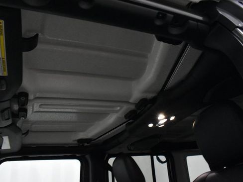 Used 2023 Jeep Wrangler Unlimited Sahara w/ Cold Weather Group image 20