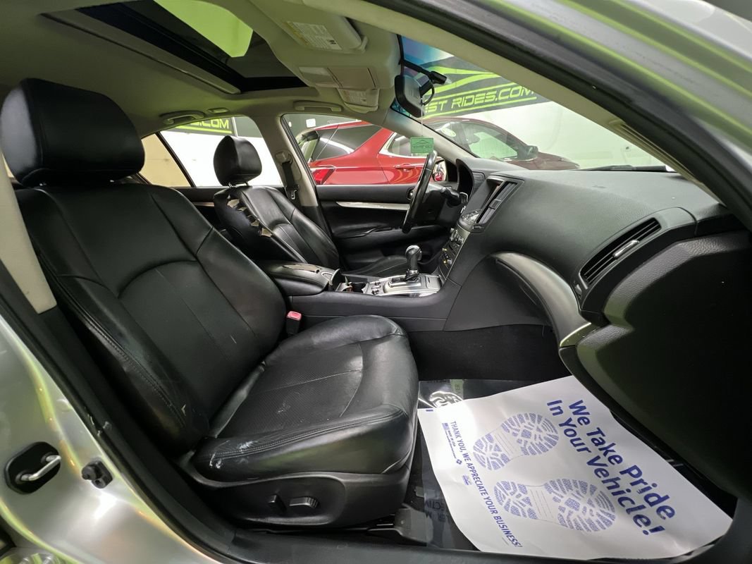 Used 2015 INFINITI Q40 AWD w/ Moonroof Package image 28