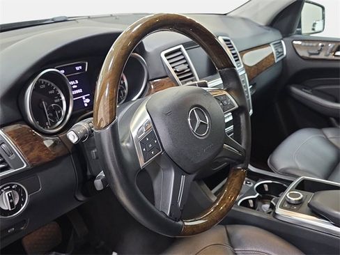 Used 2012 Mercedes-Benz ML 350 4MATIC image 16