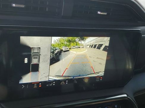 Used 2024 GMC Sierra 1500 AT4 w/ Technology Package AWD/4WD image 22