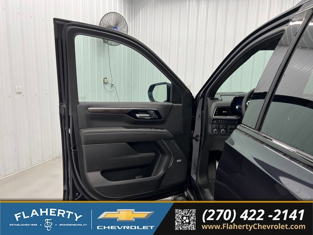 New 2026 Chevrolet Tahoe Z71 w/ Z71 Off-Road Package AWD/4WD image 8