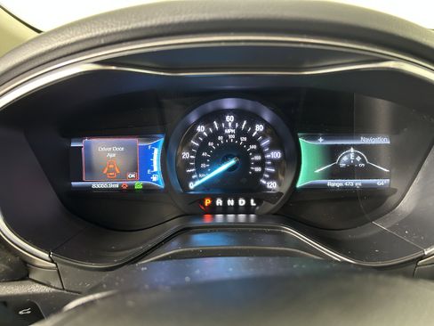 Used 2020 Ford Fusion SE FWD image 17