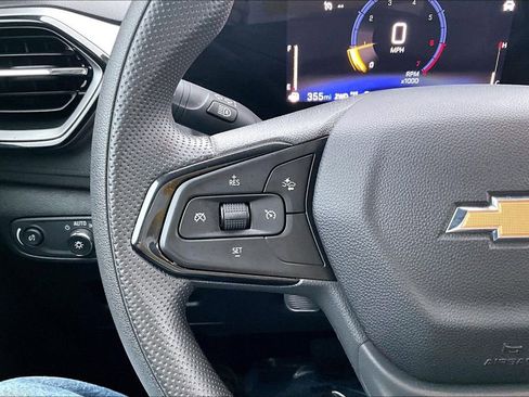 Used 2025 Chevrolet TrailBlazer LT image 18