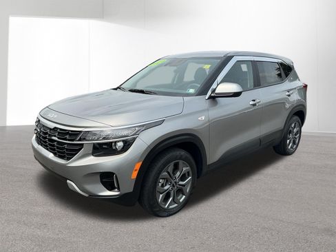 Certified 2024 Kia Seltos LX AWD/4WD image 7