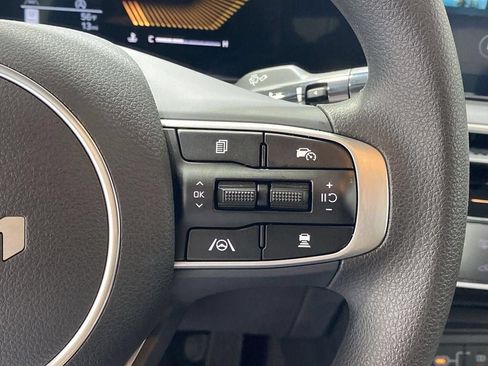 New 2026 Kia K5 LXS FWD image 33