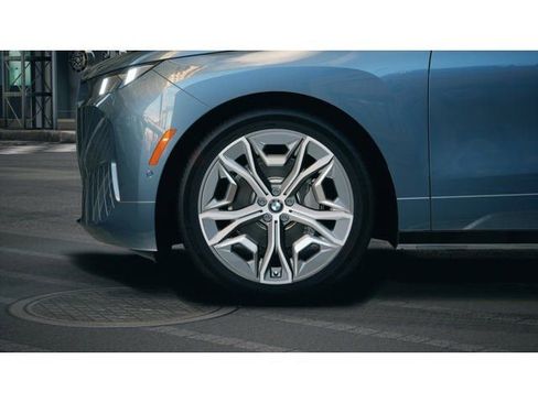 New 2026 BMW iX xDrive45 image 7