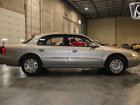 Used 1999 Lincoln Continental FWD image 22