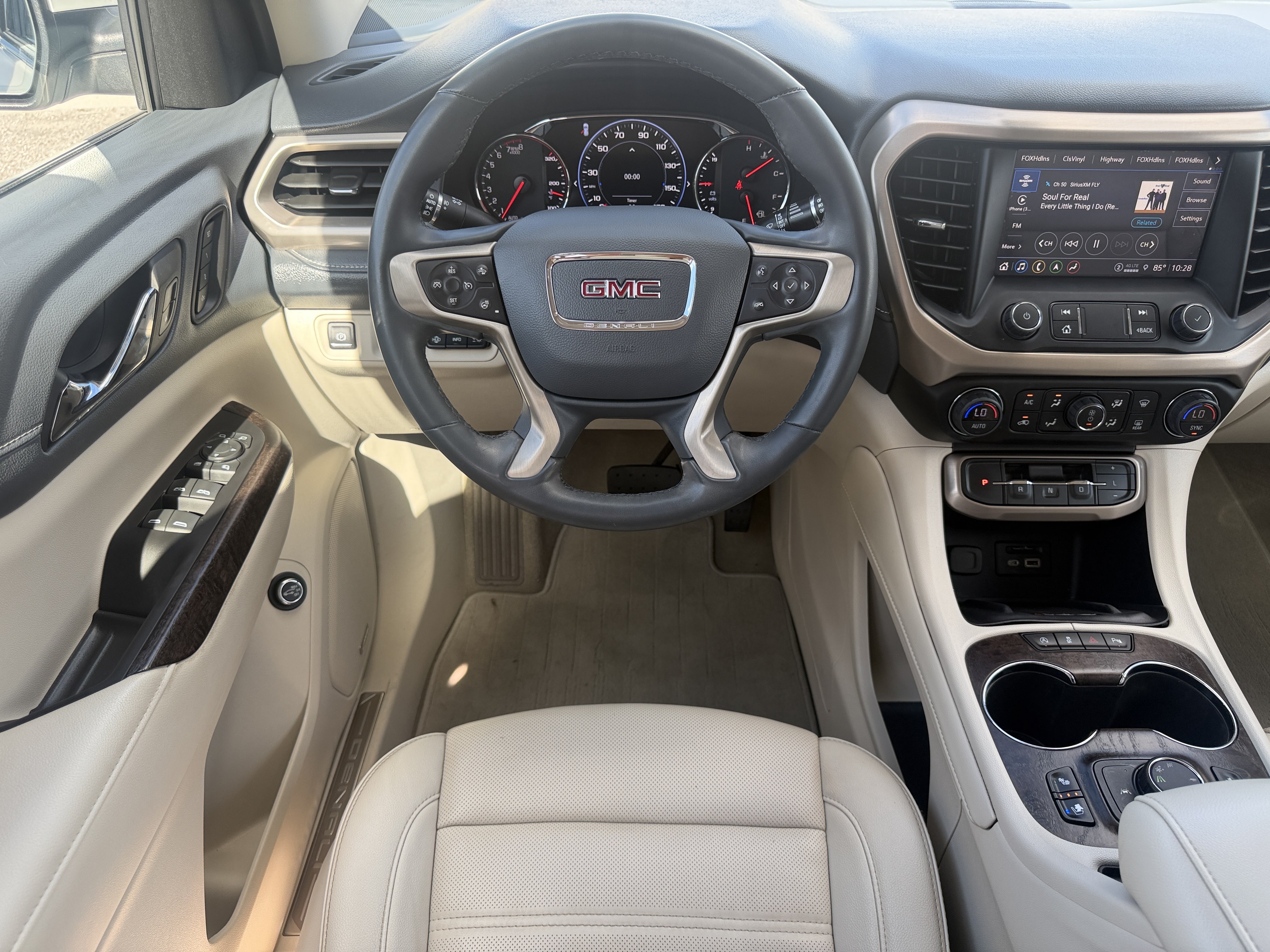 Certified 2023 GMC Acadia Denali w/ Trailering Package FWD image 15
