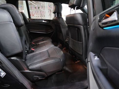 Used 2017 Mercedes-Benz GLS 550 4MATIC image 26