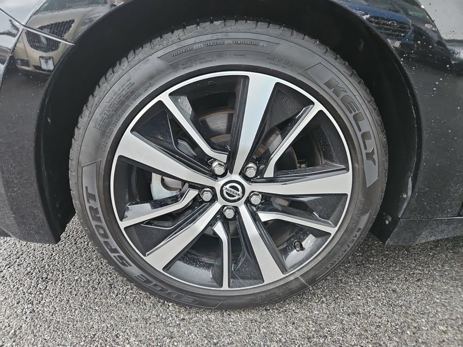 Used 2021 Nissan Maxima 3.5 SV w/ Floor Mat Group FWD image 11