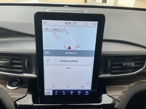 Used 2023 Ford Explorer Limited w/ Limited Technology Package image 15