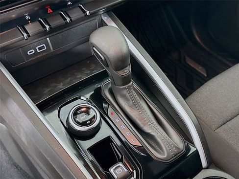 Used 2024 Chevrolet Colorado Trail Boss w/ Advanced Trailering Package image 17