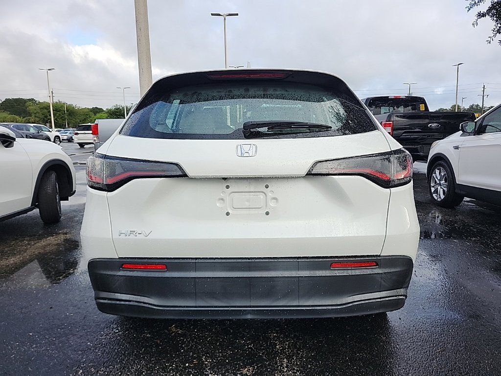 Used 2024 Honda HR-V LX image 6