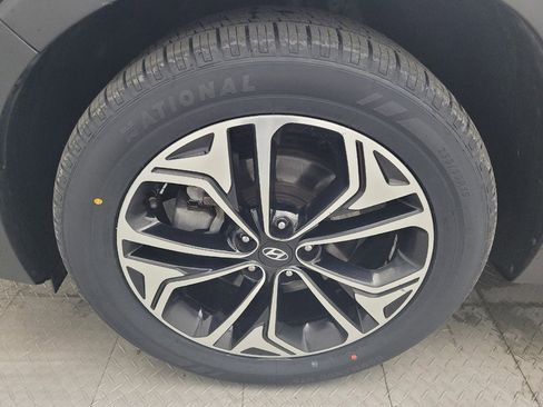 Used 2020 Hyundai Santa Fe SEL image 31