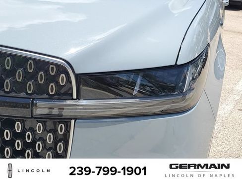 New 2026 Lincoln Navigator L Reserve AWD/4WD image 14