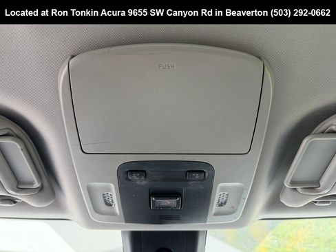 Used 2020 Toyota Camry L w/ Carpet Mat Package image 22