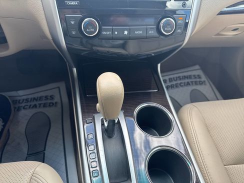 Used 2013 Nissan Altima 2.5 SL w/ Technology Pkg image 32