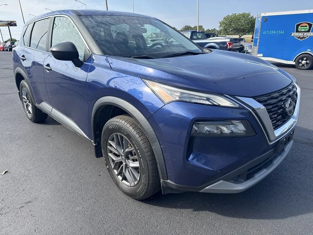 Used 2023 Nissan Rogue S AWD/4WD image 5