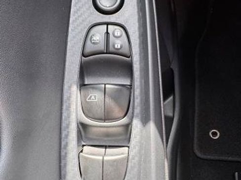 Certified 2025 Nissan Sentra S FWD image 21