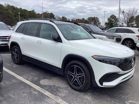 Used 2024 Mercedes-Benz EQB 250+ image 2