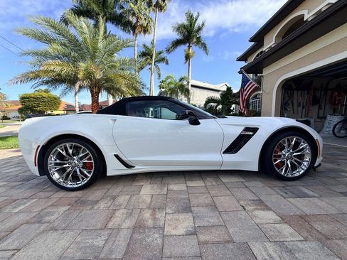 Used 2016 Chevrolet Corvette Z06 w/ 3LZ Preferred Equipment Group RWD image 8