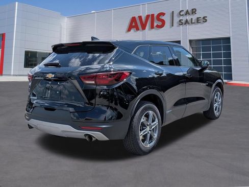 Used 2025 Chevrolet Blazer LT FWD image 6