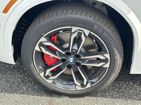 New 2026 BMW X2 xDrive28i w/ Technology Package AWD/4WD image 7