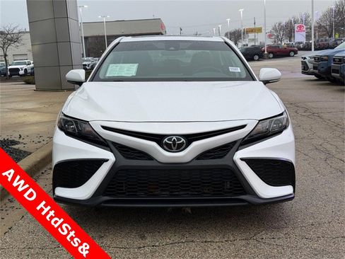 Used 2024 Toyota Camry SE image 8