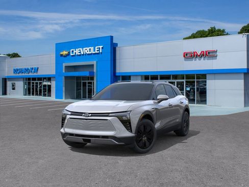 New 2026 Chevrolet Blazer EV LT image 32