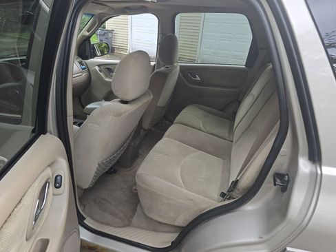 Used 2002 MAZDA Tribute LX image 12