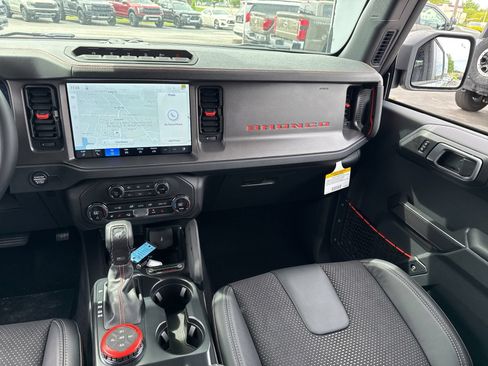 New 2026 Ford Bronco Raptor w/ Interior Carbon Fiber Pack AWD/4WD image 9