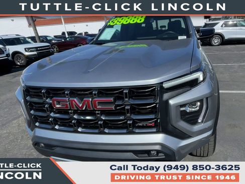 Used 2024 GMC Canyon AT4 AWD/4WD image 3