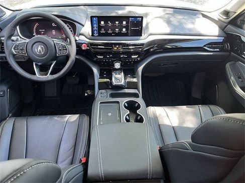 Used 2026 Acura MDX w/ Technology Package FWD image 11