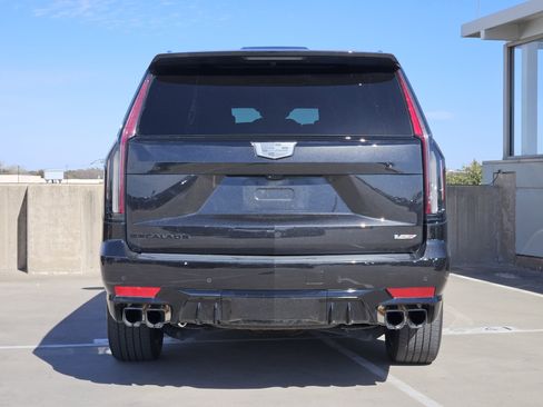 Used 2024 Cadillac Escalade ESV V w/ LPO, ONYX Package image 7