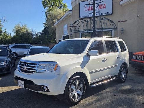 Used 2013 Honda Pilot Touring image 1