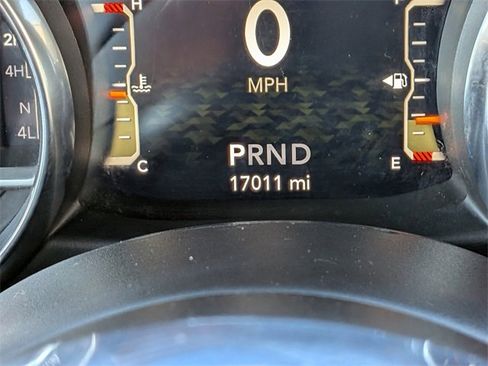 Used 2022 Jeep Wrangler Unlimited Rubicon w/ Safety Group image 31