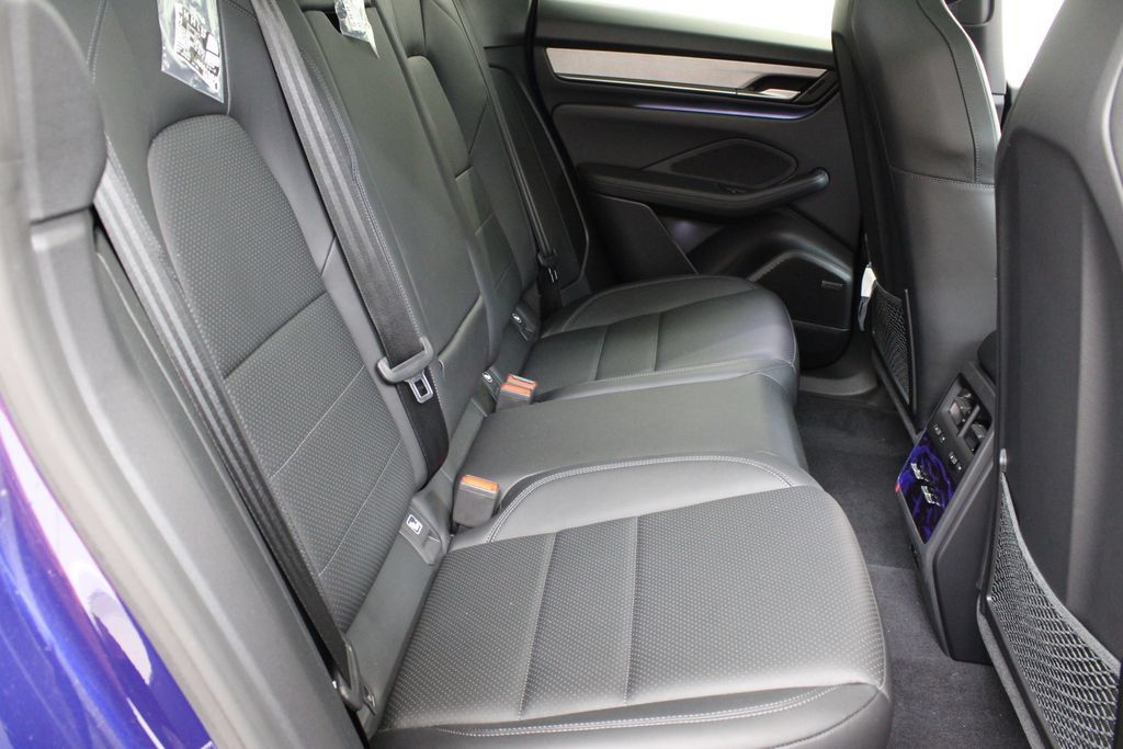 Used 2024 Porsche Macan 4 Electric AWD/4WD image 27