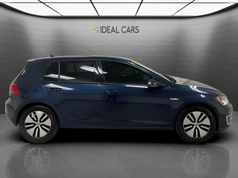 Used 2016 Volkswagen e-Golf SE w/ DC Fast Charging Package FWD image 4