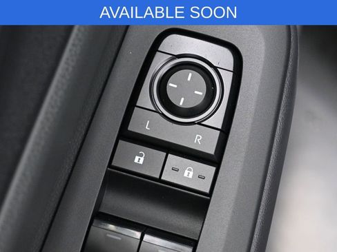 Used 2024 Toyota Prius LE AWD/4WD image 11