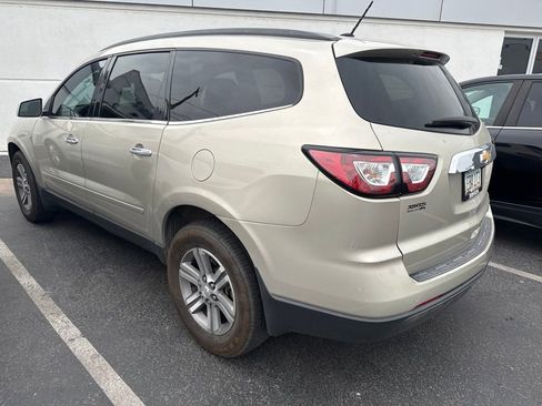 Used 2015 Chevrolet Traverse LT FWD image 4
