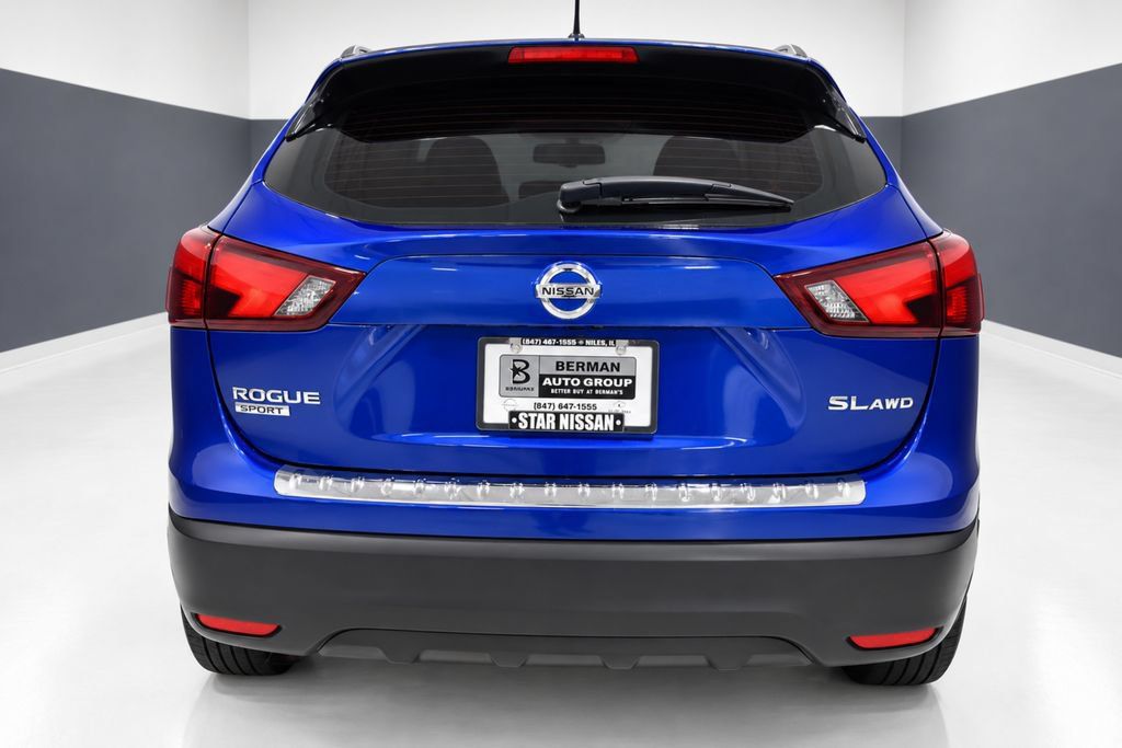 Used 2017 Nissan Rogue Sport SL w/ SL Premium Package AWD/4WD image 7