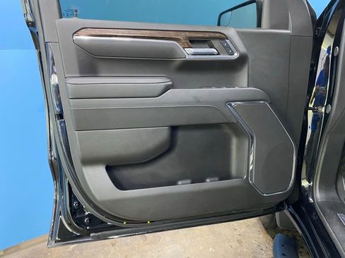 Used 2024 GMC Sierra 1500 Elevation image 34